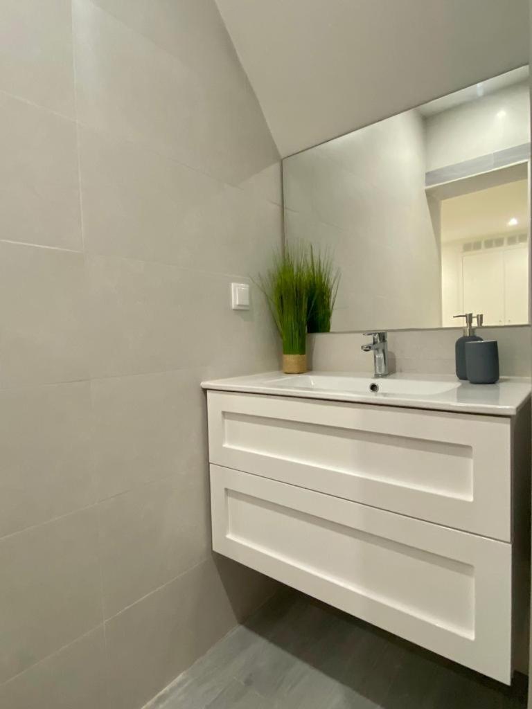 ליסבון Farmacia Vila Lobos Apartment מראה חיצוני תמונה